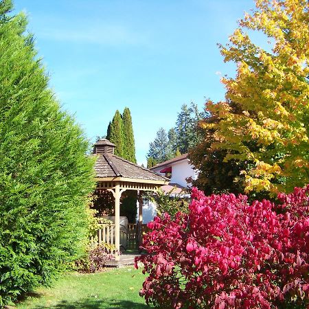 Bavarian Orchard Motel Creston Luaran gambar