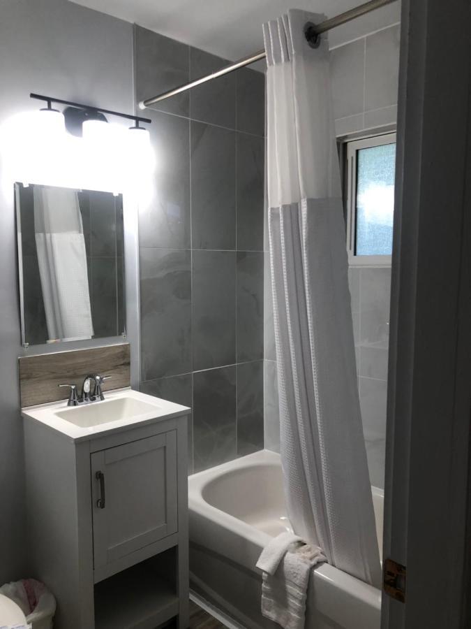 Bavarian Orchard Motel Creston Luaran gambar